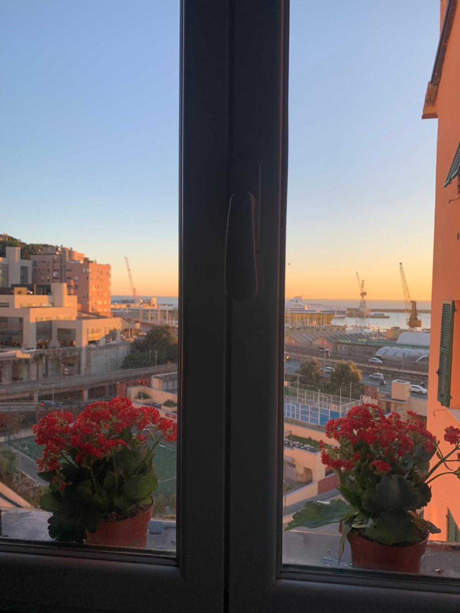 דירות ג'נובה La Soffitta Sul Porto מראה חיצוני תמונה